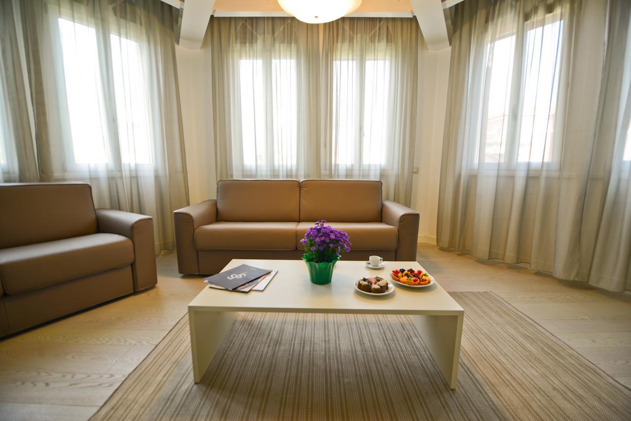 Residence La Fontaine Venetië-Lido Buitenkant foto