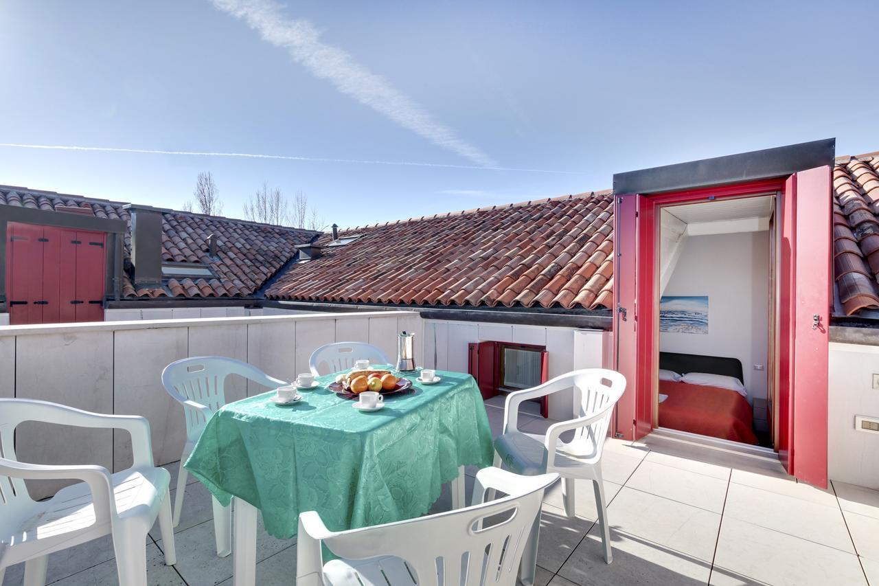 Residence La Fontaine Venetië-Lido Buitenkant foto