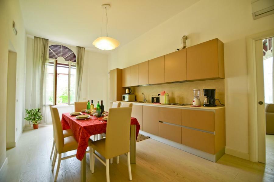 Residence La Fontaine Venetië-Lido Buitenkant foto